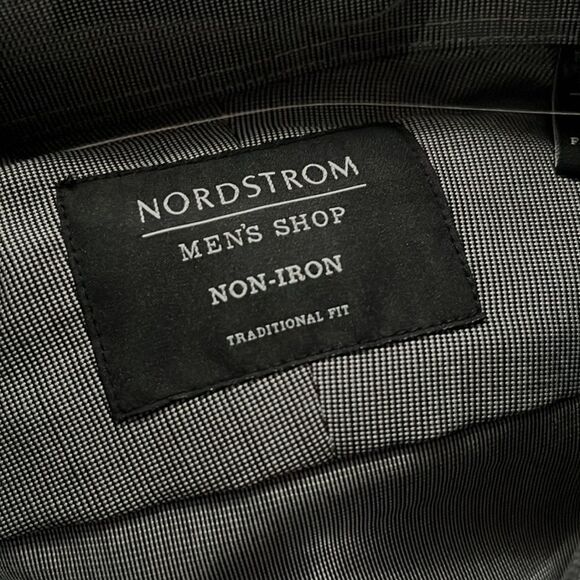 NWT Nordstrom Mens Shop Non-Iron Buttonup - Picture 3 of 6